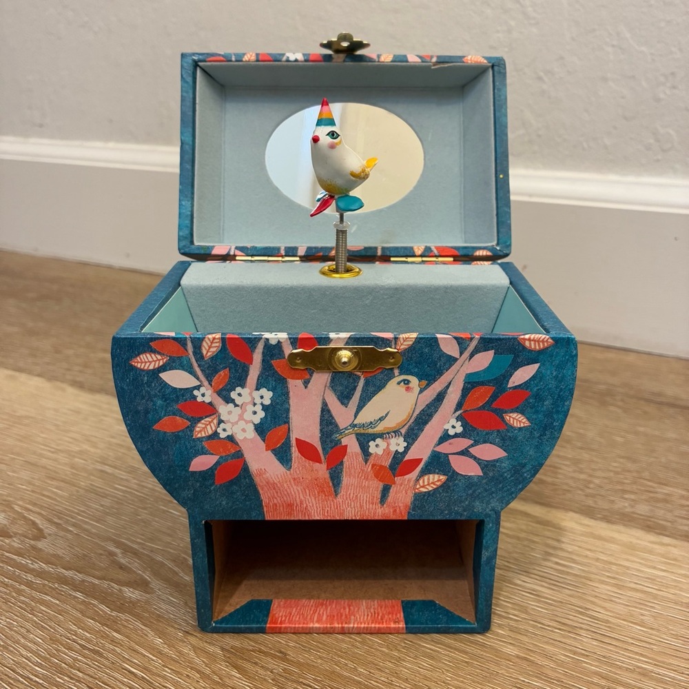 Vintage Style Musical Jewelry Box Bird Design Drawer Missing